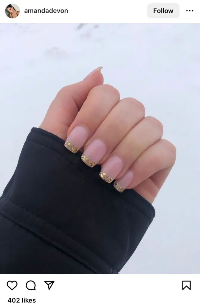 Gold Tip Vacation Nails 