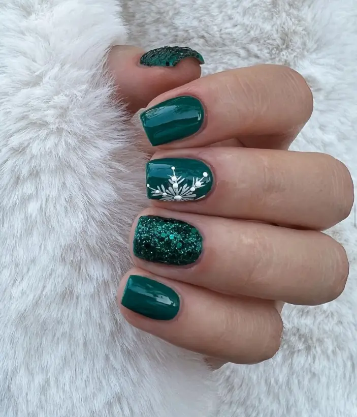 Dark Green With Glitter Nails Design 