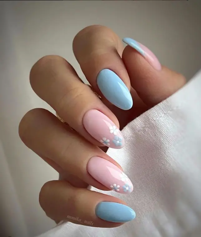 Simple Baby Blue Nails For Summer 