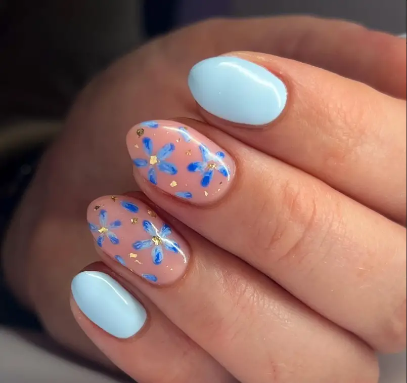 Simple Star Baby Blue Nails For Summer 