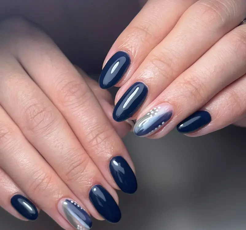 Navy Blue Nail Design For Summer 