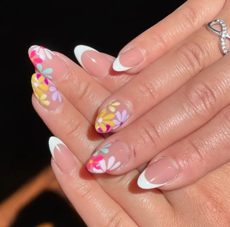 Flower Simple Cute Nails For Summer