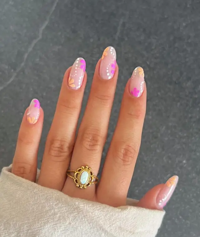 Flower Holiday Nail Design For Summer