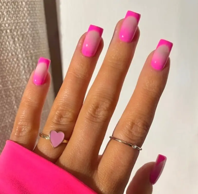 Pink Nail Holiday Inspo For Summer