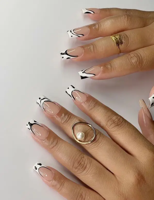 Black And White Nails For Summer 