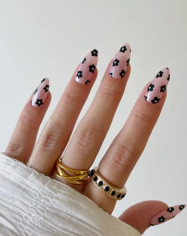 Flower Black Nails For Summer