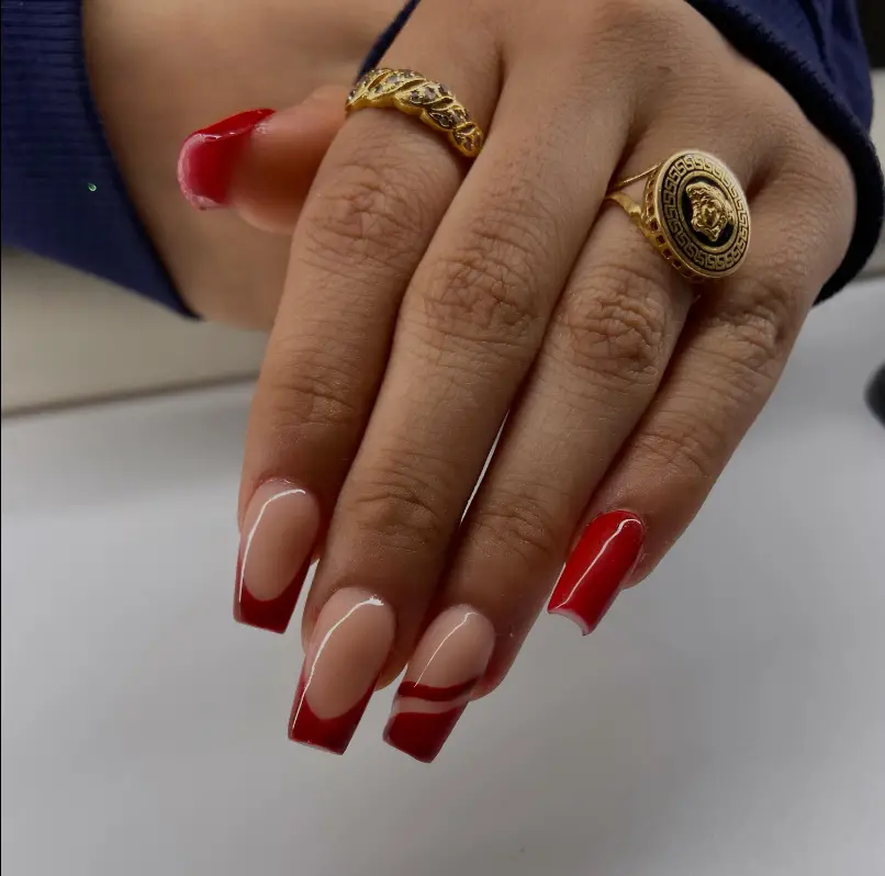 Red Graduation Nails 