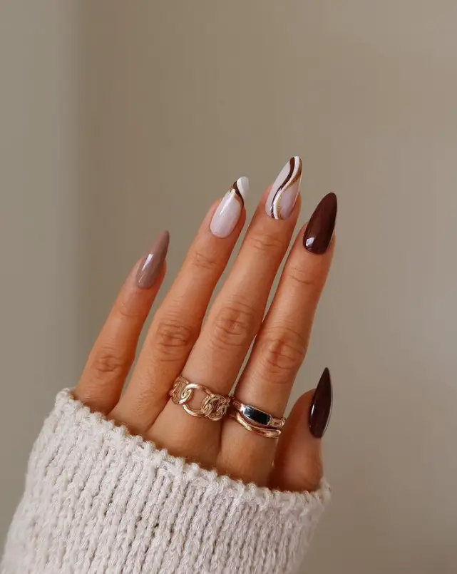 Brown Fall Nail Inspo 