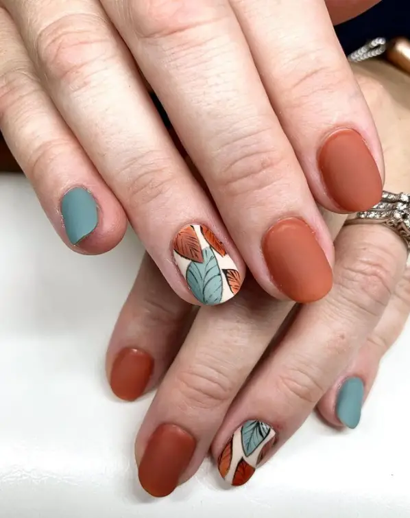 Simple Fall Nail Design Inspo