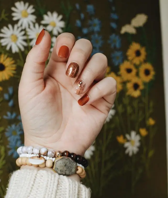 Brown Fall Nail Inspo 