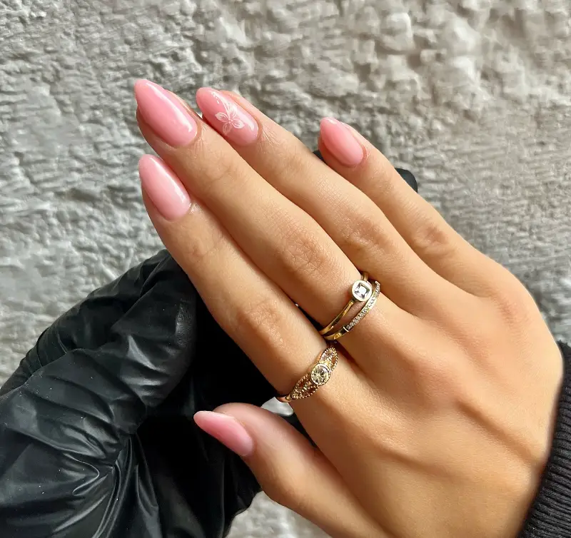 Simple Flower Classy Nail Inspo