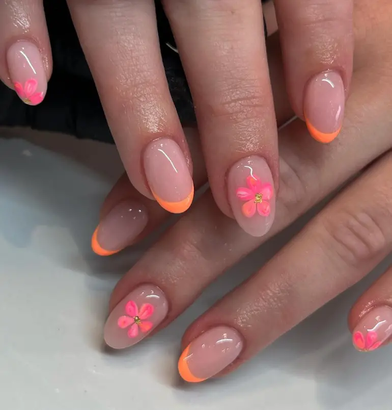 Simple French Flower Short Nail Inspo