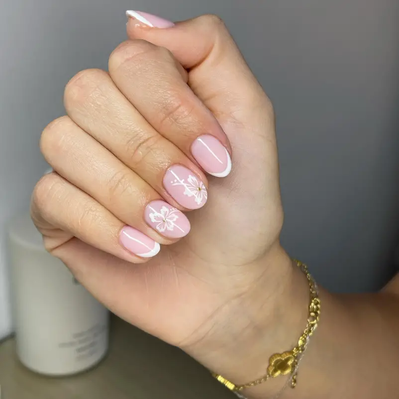 White French Tip Flower Short Nail Inspo